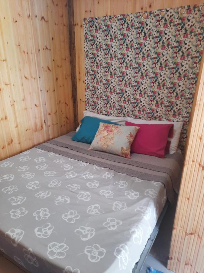 Zig Zag Hostal *